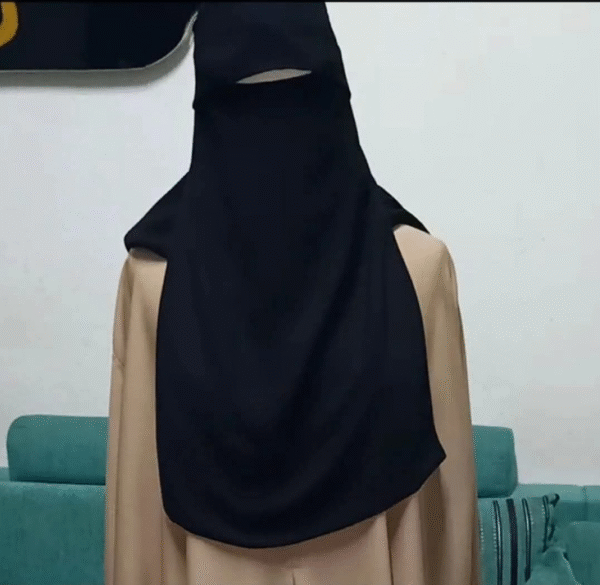 نقابات مختلفة